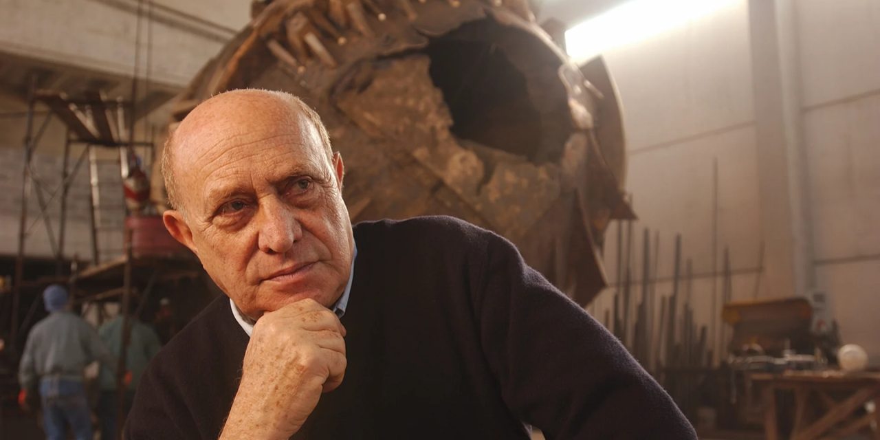 Arnaldo Pomodoro, cuyas esferas de bronce decoran destacados espacios públicos en todo el mundo, muere a los 98 años