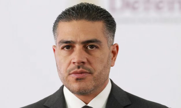 Harfuch confirma detención de empresarios y funcionarios públicos por huachicol en México