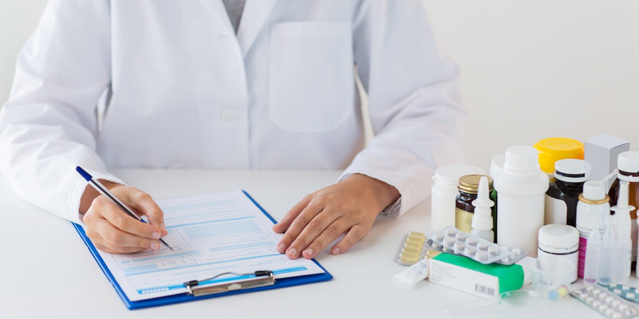 Licenciados en Enfermería y pasantes en servicio social podrán prescribir medicamentos