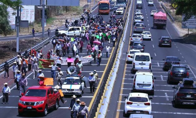 Campesinos liberan parcialmente carreteras, pero advierten continuidad en las protestas