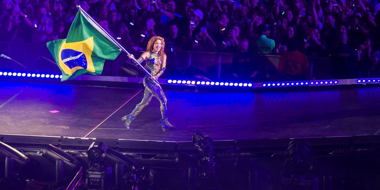 Los éxitos no mienten: el concierto de Shakira atrae a 2 millones de fans en Río.