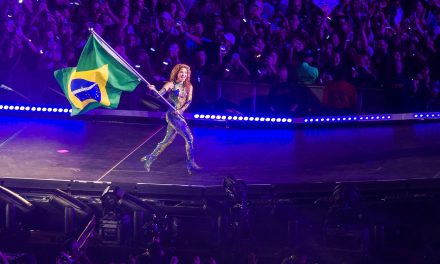 Los éxitos no mienten: el concierto de Shakira atrae a 2 millones de fans en Río.
