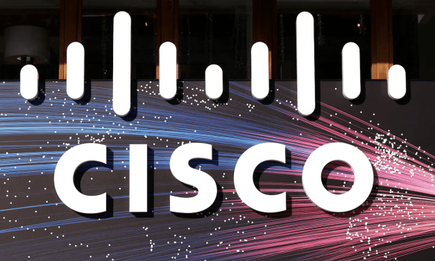 Las acciones de Cisco alcanzan un récord gracias a las sólidas previsiones, el impulso a la IA y los recortes de empleo.