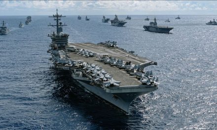 Estados Unidos e Irán lanzan nuevos ataques en su lucha por el control de las aguas del Golfo.