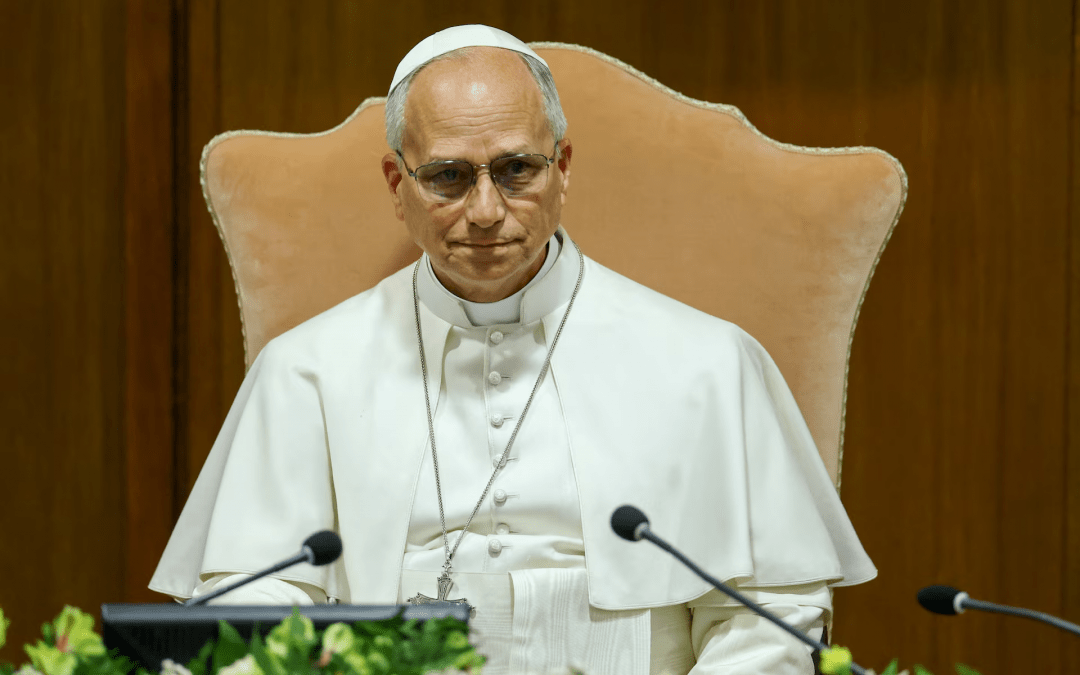El Papa, instando a la regulación de la IA, advierte que algunas armas ya están fuera del control humano.