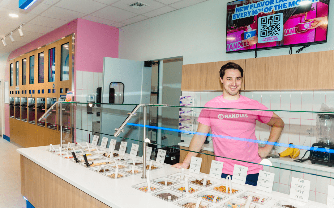Cómo un joven de 23 años convirtió una tienda en un imperio de postres.
