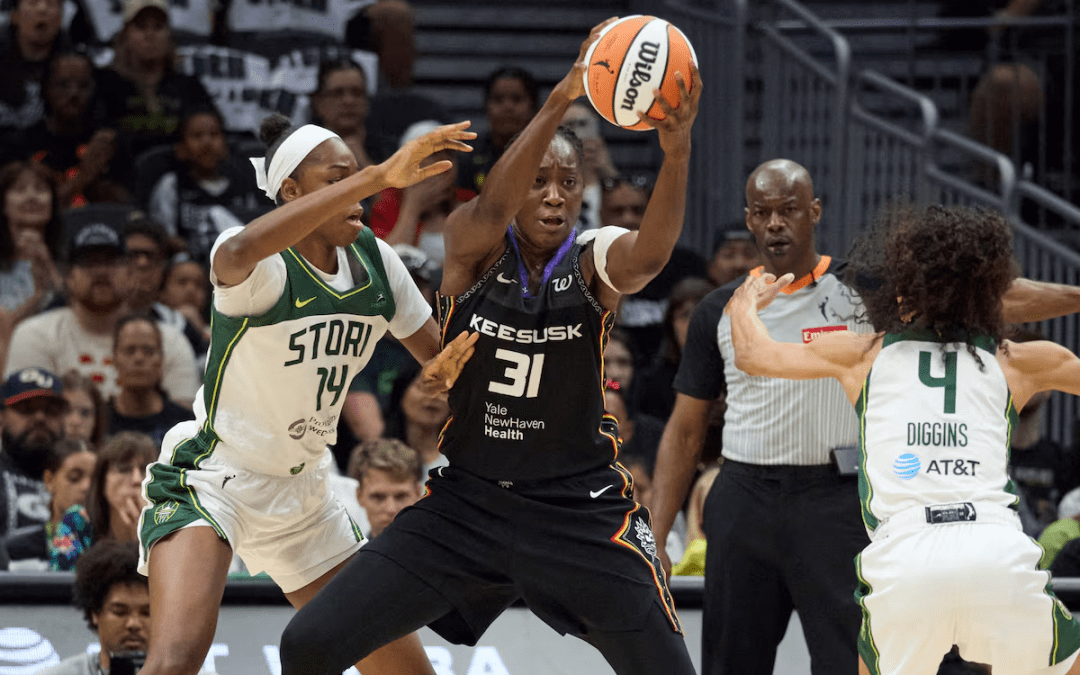 Tina Charles, la máxima reboteadora de la historia de la WNBA, anuncia su retiro.