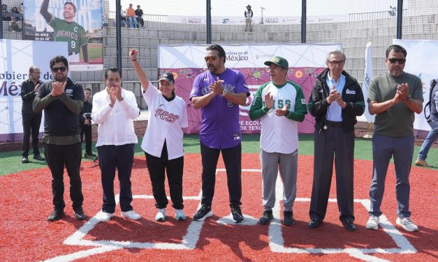 Vinicio Castilla junto a niñas, niños y jóvenes inauguraron las canchas de béisbol en el Parque Ecológico Lago de Texcoco