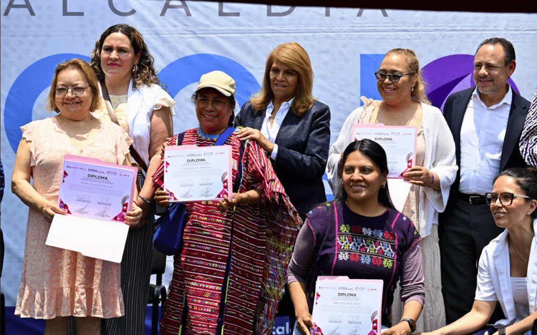 Mujeres artesanas y cocineras tradicionales emprendedoras de la Ciudad de México fortalecen sus negocios en alianza con SEDECO CDMX, CCME y Airbnb