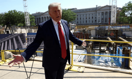 Los reveses de Trump alimentan los rumores de un mandato débil al cumplir 80 años.