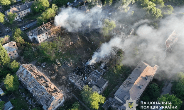 Al menos 18 muertos en un fuerte ataque ruso contra ciudades ucranianas.