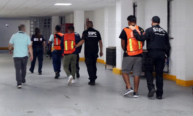 FGR LLEVA A PROCESO A 11 POSIBLES INTEGRANTES DE UN GRUPO CRIMINAL