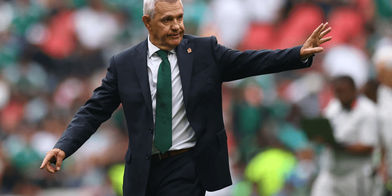 Aguirre se siente orgulloso mientras México supera los nervios para ganar el partido inaugural del Mundial.