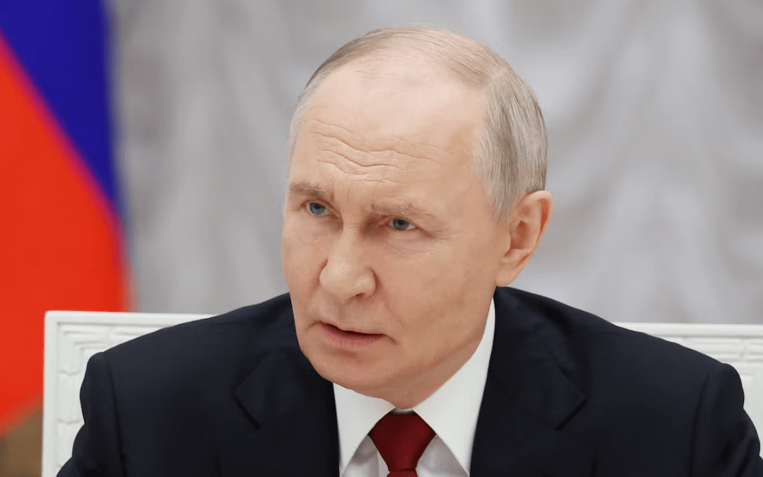 Según Ifax, Putin afirma que Rusia está desarrollando un sistema de control de drones basado en satélites.