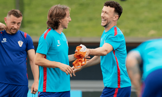 Perisic apuesta por la ventaja africana de Croacia en la decisiva final de Ghana.