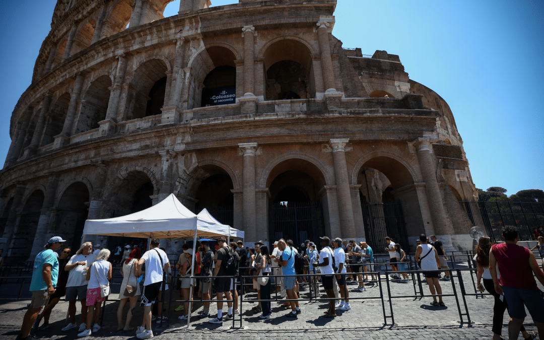 Europa sufre una ola de calor, lo que provoca conversaciones de crisis en Francia.
