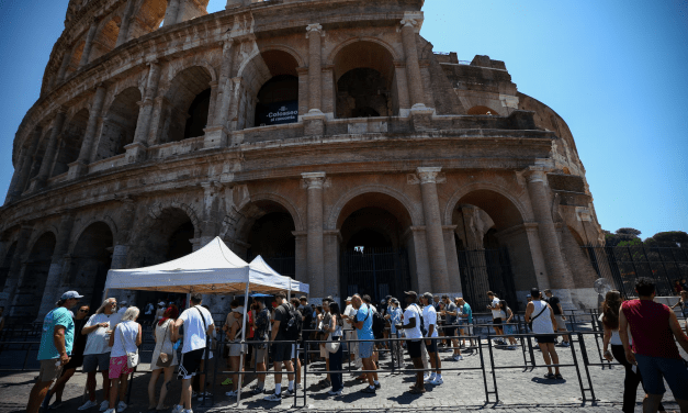 Europa sufre una ola de calor, lo que provoca conversaciones de crisis en Francia.