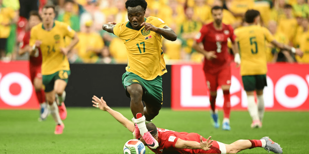 Australia sorprende a Turquía con una exhibición defensiva en la Copa del Mundo.Por Pearl Josephine Nazare