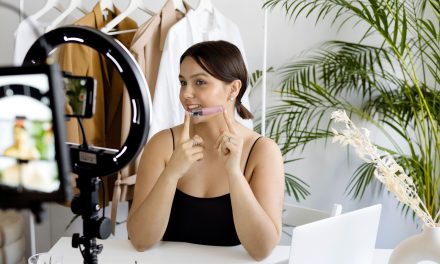 El fin del influencer genérico en belleza: por qué las marcas apuestan por creadores especializados en skincare