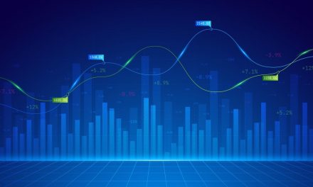 Menor inversión y peso sobrevaluado frenan crecimiento de economía: Experto IBERO