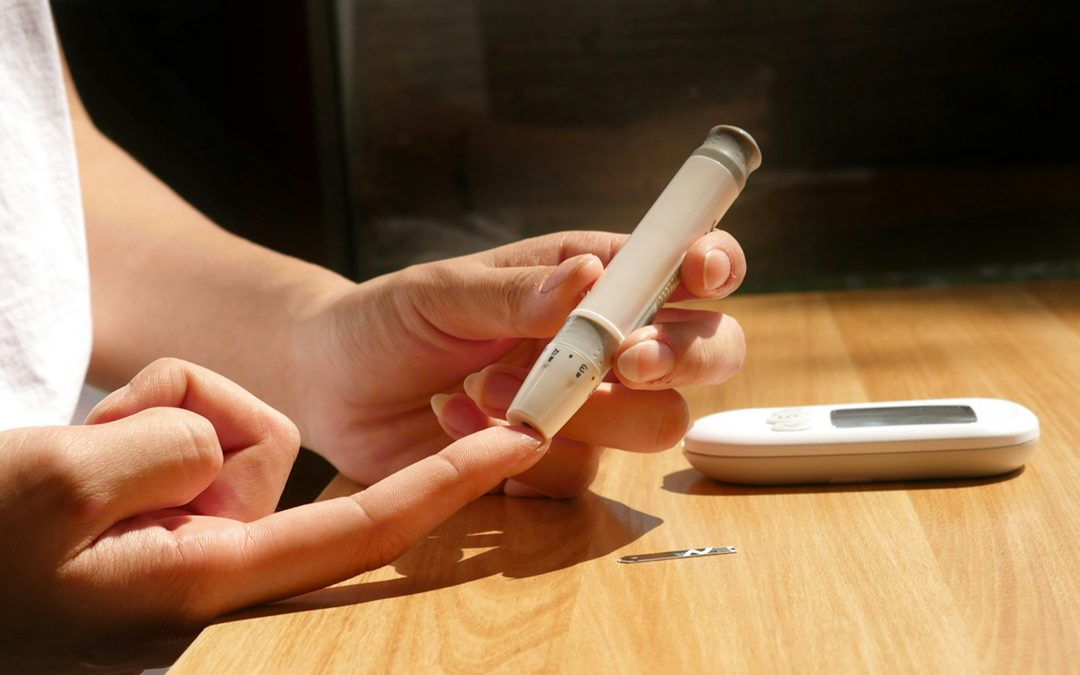 ¿Problemas para escuchar? La diabetes podría estar detrás de esta afección