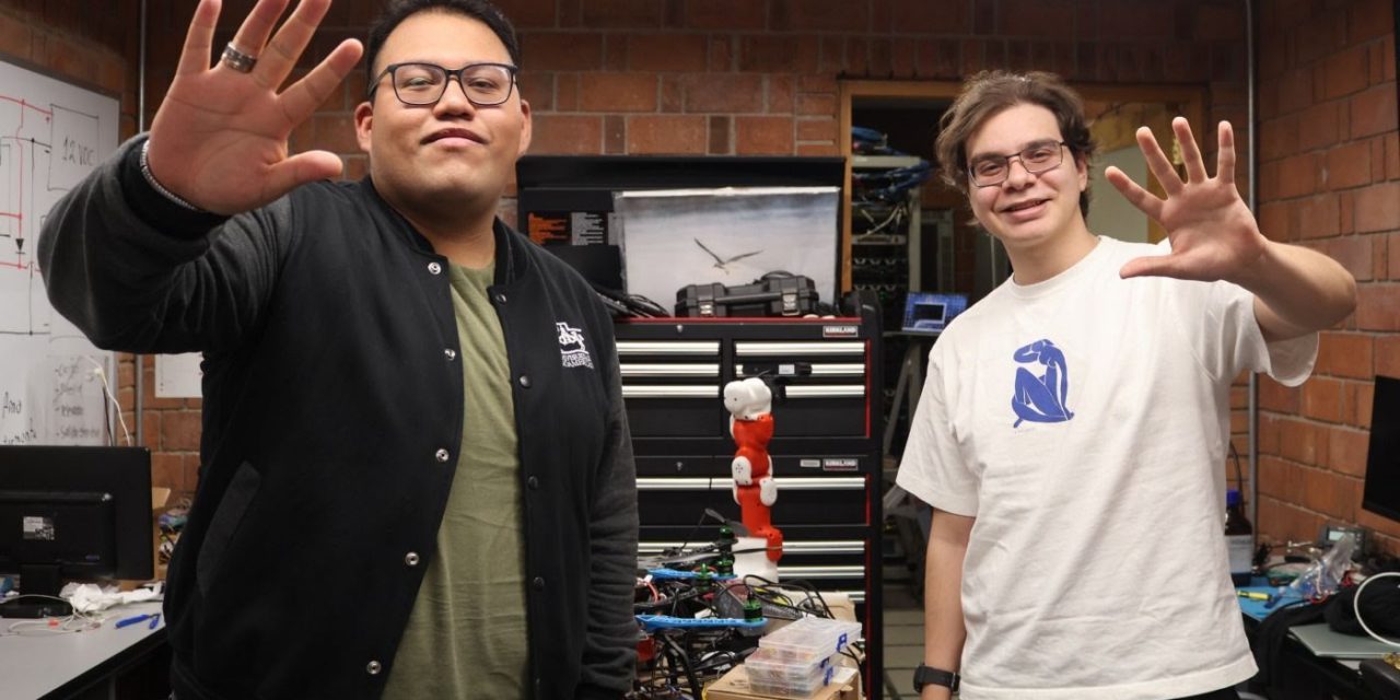 Día Nacional de la Lengua de Señas Mexicana: Proyecto de Estudiantes IBERO Muestra Cómo la Tecnología Ayuda a Aprenderla