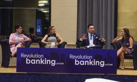 La alta dirección de la banca y el retail mexicano se cita el 22 de julio en Revolution Banking México y Retail Forum México