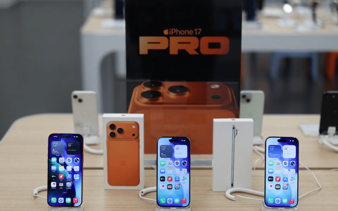Apple desbanca a Nvidia y se convierte en la empresa más valiosa del mundo a medida que cambian sus apuestas por la IA.
