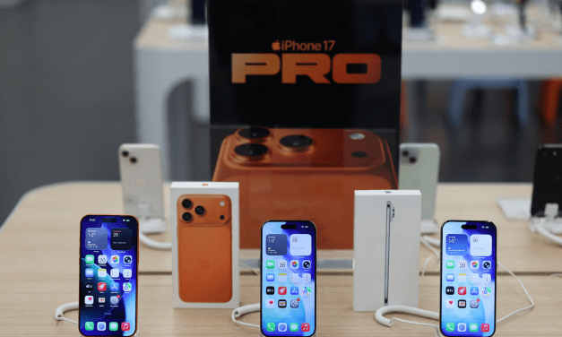 Apple desbanca a Nvidia y se convierte en la empresa más valiosa del mundo a medida que cambian sus apuestas por la IA.