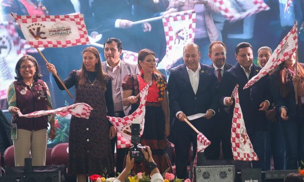 Venustiano Carranza impone Récord Guinness con la torta más grande del mundo: 100 my 1.570 kg