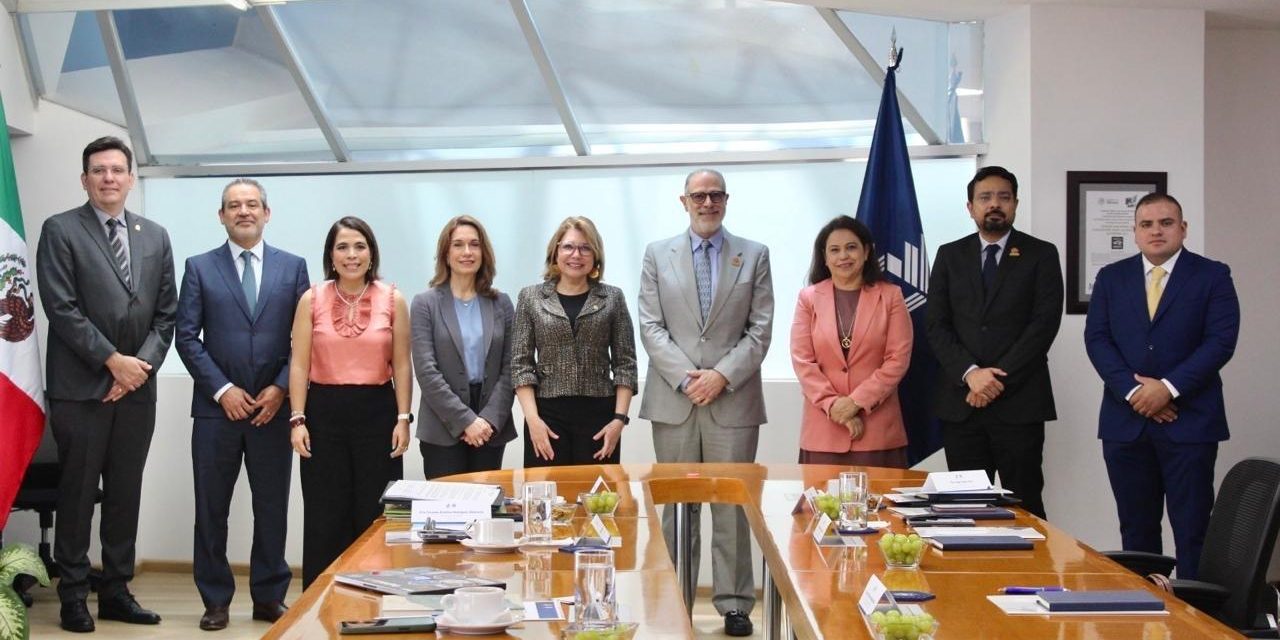 NACIPE Y CENEVAL FIRMAN ACUERDO DE COLABORACIÓN A FAVOR DEL SERVICIO PROFESIONAL DE CARRERA