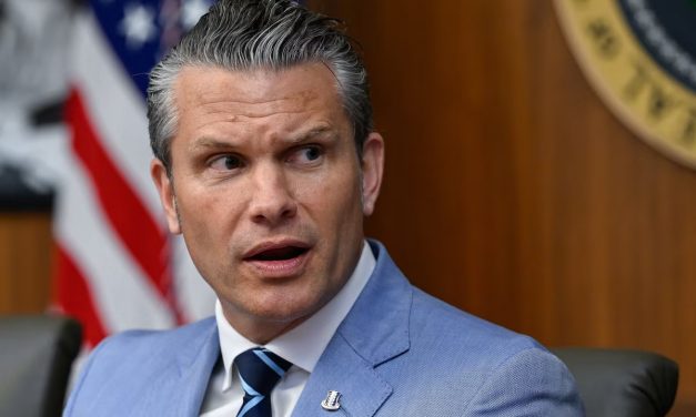 Estados Unidos plantea la posibilidad de ataques conjuntos contra grupos armados colombianos.