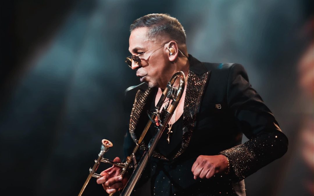 ¡LA SALSA COLOMBIANA RETUMBA EN EL COLOSO DE REFORMA! ALBERTO BARROS «EL TITÁN DE LA SALSA» ANUNCIA CONCIERTO EN EL AUDITORIO NACIONAL