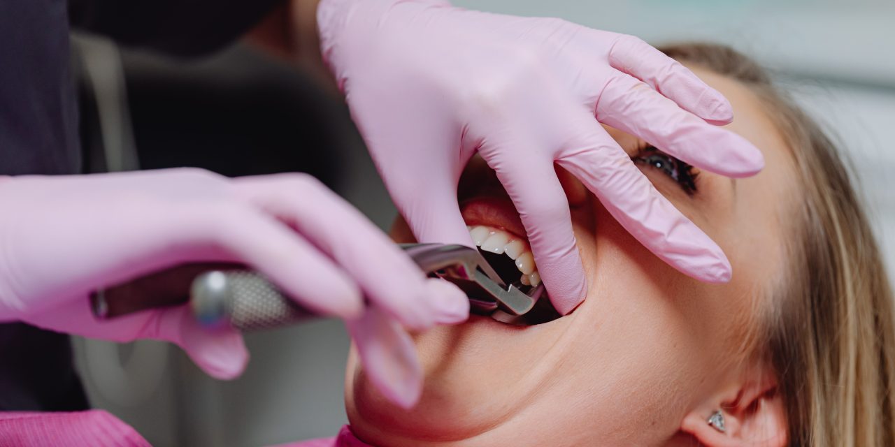 Evita normalizar el dolor de dientes: detecta a tiempo el bruxismo 