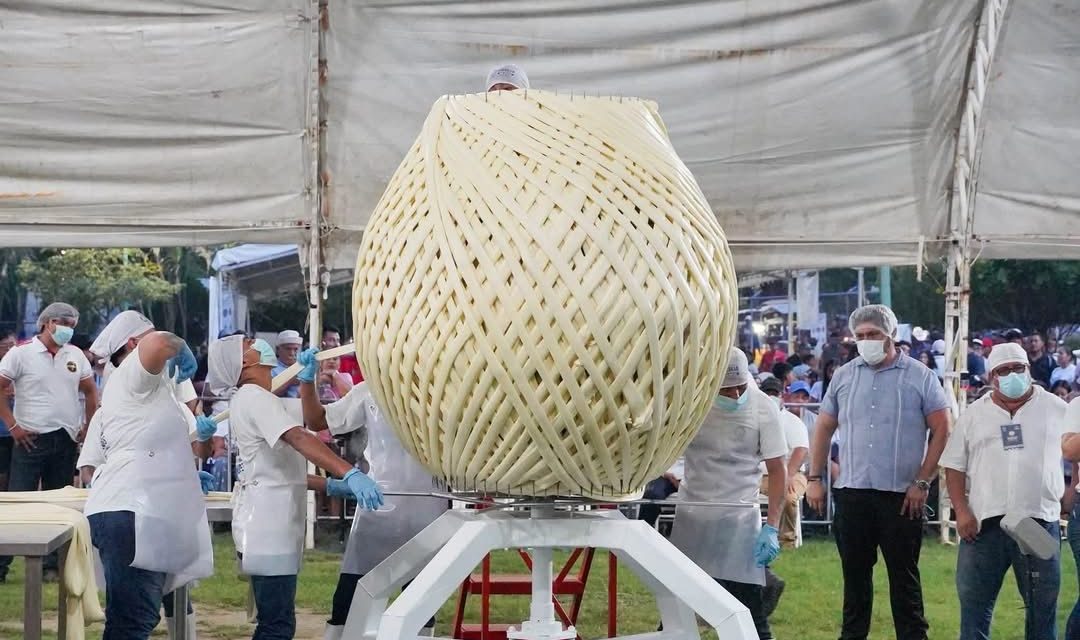 Récord Guinness por la bola de queso de hebra más grande del mundo abre nuevas oportunidades para el turismo en Pijijiapan