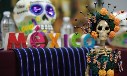 Michoacán espera más de 1 millón de visitantes y prepara más de 700 actividades para la Noche de Muertos