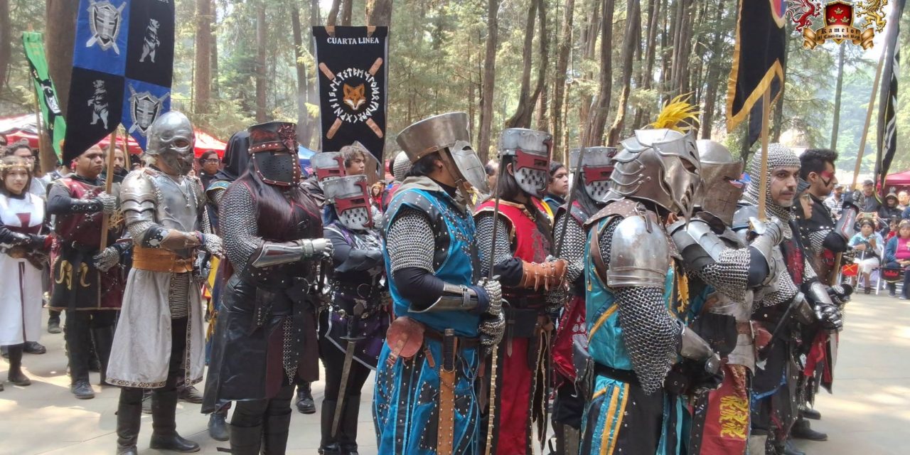 KAMELOT EL CASTILLO DEL REY LLEVARÁ HADAS, DUENDES Y CABALLEROS AL DESIERTO DE LOS LEONES