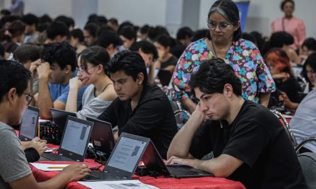 Se desploman las notas de la UNAM: El 98% reprobó en papel lo que aprobó en línea