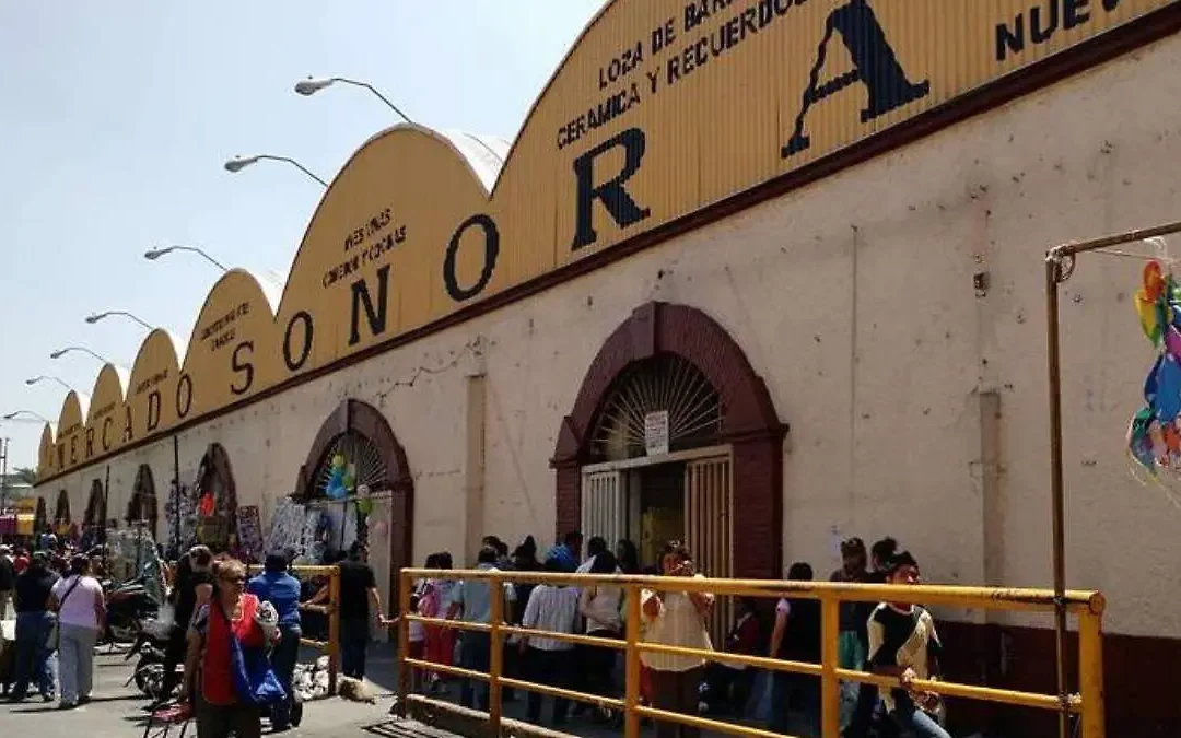 Sonideros, fe y tradición: La Merced y el Mercado de Sonora tiran la casa por la ventana en su 69 aniversario