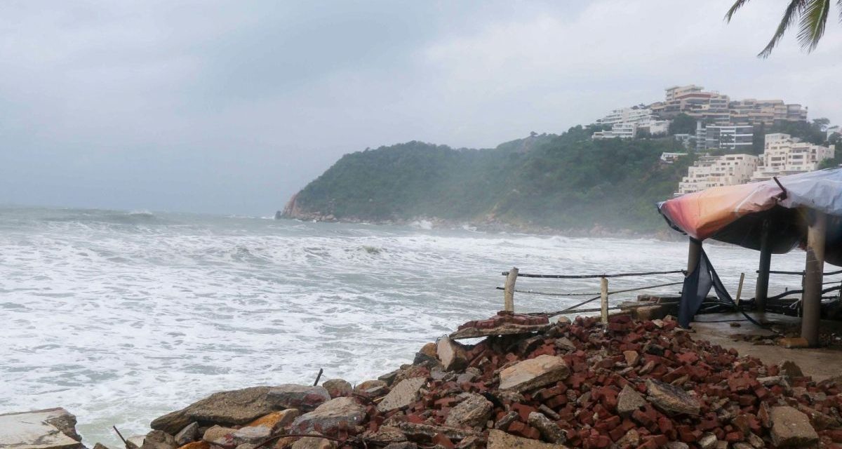 La madrugada de hoy, se formó la depresión tropical Dieciocho-E frente a las costas de Oaxaca y Guerrero