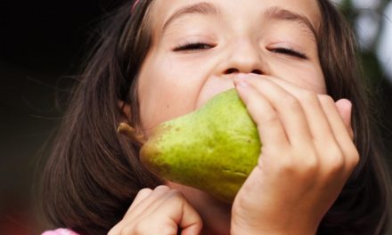 Beneficios de las peras: fibra, vitamina C y antioxidantes