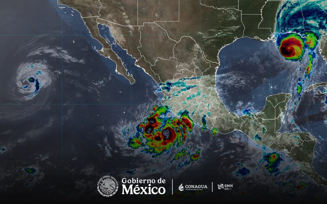 El huracán Simon se localiza a 335 km al sur de Manzanillo, Colima