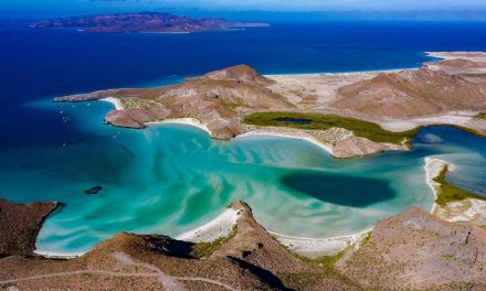 México destaca con seis playas entre las mejores de América en los Readers’ Choice Awards 2026 de Condé Nast Traveller