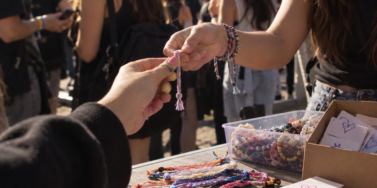 ¿Los regalos hechos por fans pueden generar problemas legales? Esto es lo que debes saber de los freebies