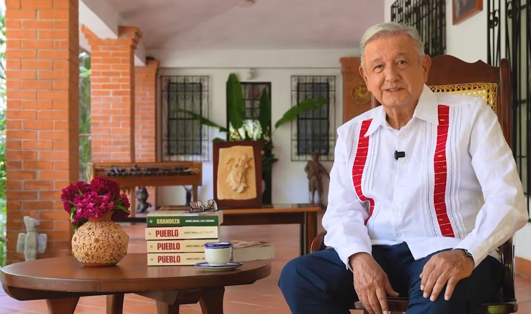Reaparece AMLO: Presenta su nuevo libro ‘Pueblo’
