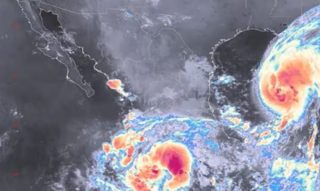 Simon generará lluvias torrenciales en Guerrero y Michoacán; Isaias, muy fuertes en el sureste de México y la península de Yucatán