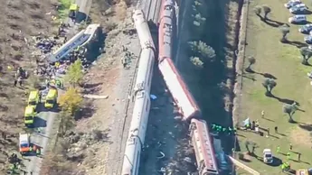 Choque de trenes en España deja 64 muertos entre Madrid y Andalucía