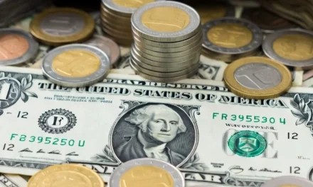 Dólar HOY 30 de octubre: Peso cae a 18.90 por PIB de EE.UU.