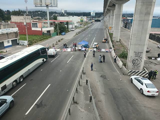 Liberan un sentido en la México-Toluca tras bloqueo de madres buscadoras